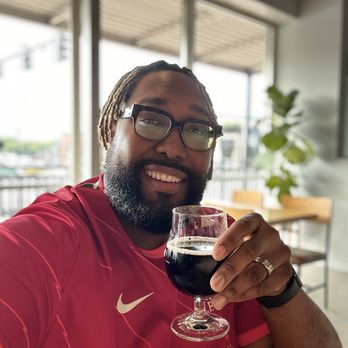 Friction Beer - Obligatory Beer Selfie - Brewpubs Near Me - Shawnee, Kansas