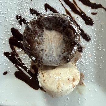 Si Bon - Lava cake dessert - Belgian Near Me - Rancho Mirage, California Si Bon - Lava cake dessert - Belgian Near Me - Rancho Mirage, California