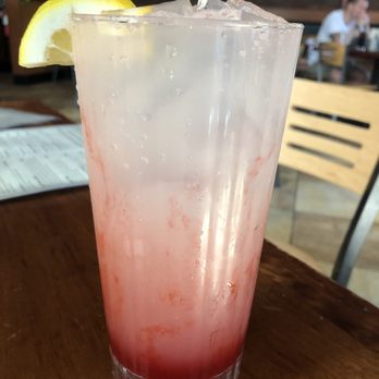 Paesanos - Best Lemonade - Italian Near Me - Davis, California