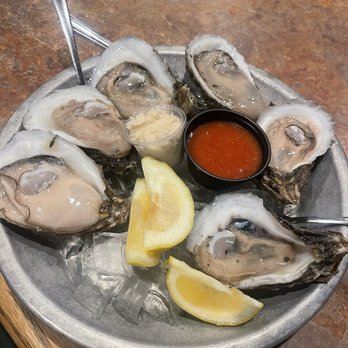 Shuck 'N Dive - Delicious and sweet oysters! - Cajun/Creole Near Me - Fort Lauderdale, Florida