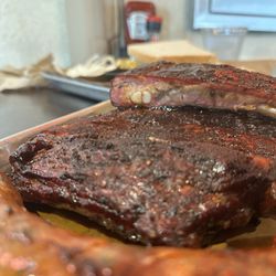 The Original Roy Hutchins Barbeque - Mmm... pork ribs
