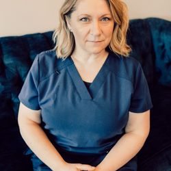 Skin Renew Day Spa & Wellness Center - Nicole - Licensed Massage Therapist