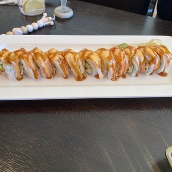 Rakuu - Specialty Shaggy Dog Roll - Sushi Bars Near Me - Spring, Texas