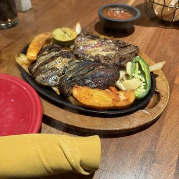 Escondido Tex Mex Patio - Combo Fajitas - Tex-Mex Near Me - Dallas, Texas Escondido Tex Mex Patio - Combo Fajitas - Tex-Mex Near Me - Dallas, Texas