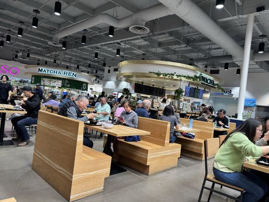 Mitsuwa Marketplace by null