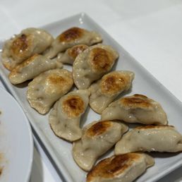 Pan-fried Lamb Onion Dumplings (10 Pieces)/ 羊肉煎饺