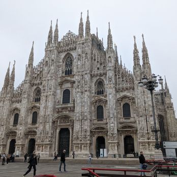 Piazza del Duomo - Magnificent Duomo - Public Plazas Near Me - Milan, Michigan