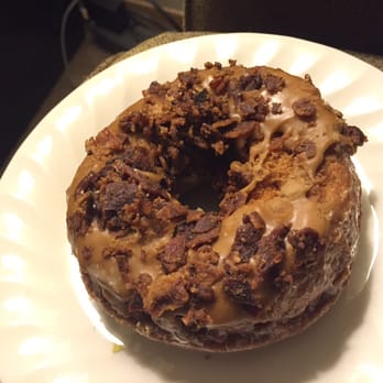 Legendary Doughnuts - Bacon maple crazyness - Donuts Near Me - Tacoma, Washington Legendary Doughnuts - Bacon maple crazyness - Donuts Near Me - Tacoma, Washington