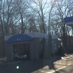 Mobil - Taunton Mobil Gas Station & Car Wash -- 1088 County Street / Route 140, Taunton             Car Wash