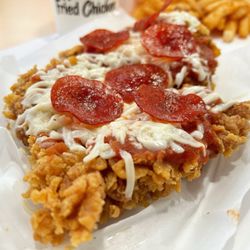 KFC - No reason to hope No dreamers would win from the start  Been meaning to check this out  Chizza Combo from #KFC