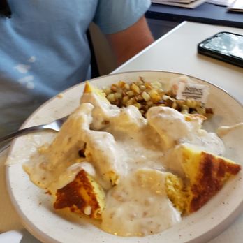 Angela's Café - Biscuits and gravy - Breakfast & Brunch Near Me - Conneaut, Ohio