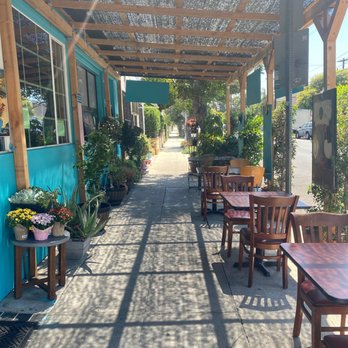 La Villa Cafe - Outdoor dining - Mexican Near Me - Los Angeles, California La Villa Cafe - Outdoor dining - Mexican Near Me - Los Angeles, California