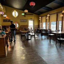 Spice Room - Spacious seating in the front