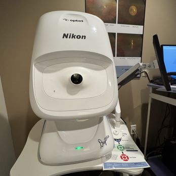 LensCrafters - Retina test machine - Optometrists Near Me - Redondo Beach, California