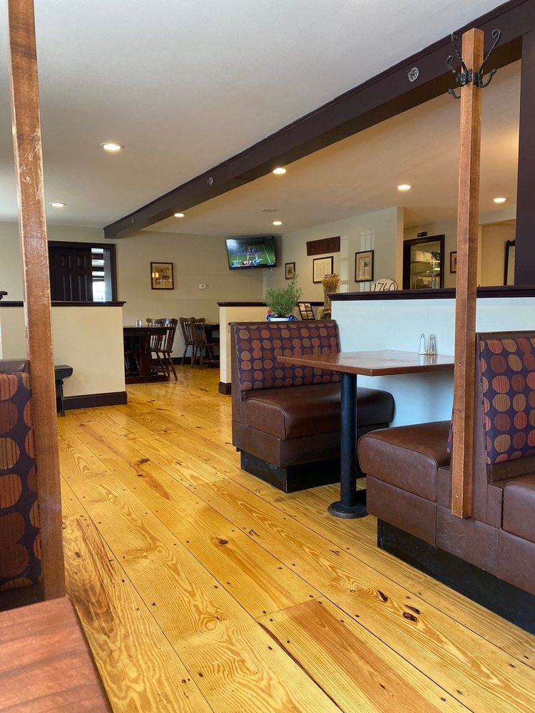 Hitchcock Tavern