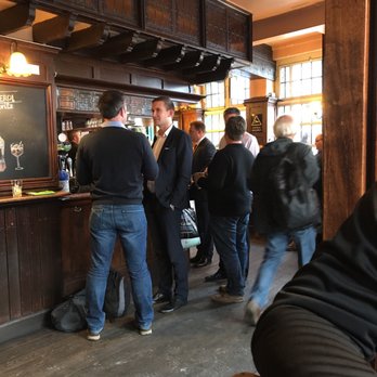 The Market Porter - Pubs Near Me - London, XGL
