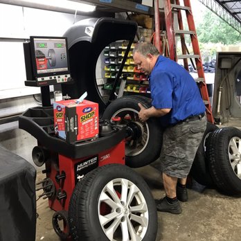 Lex's Automotive - Tire balancing. - Auto Repair Near Me - Palmetto, Florida Lex's Automotive - Tire balancing. - Auto Repair Near Me - Palmetto, Florida