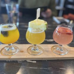 CheSa’s Bistro & Bar - Mimosa Flight