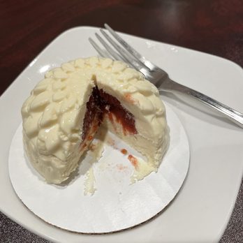 Dairyland Dessert Cafe - Blueberry filling of spring option - Desserts Near Me - Stoughton, Wisconsin Dairyland Dessert Cafe - Blueberry filling of spring option - Desserts Near Me - Stoughton, Wisconsin