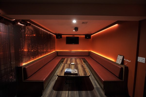 Duba Karaoke and Pub by null