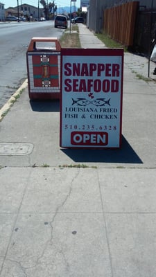 Snapper's Seafood Restaurant by null