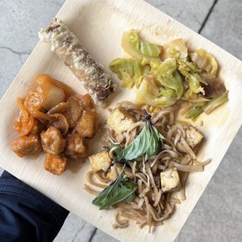 Noodle Girl - vegan options at catered lunch - Vietnamese Near Me - San Francisco, California Noodle Girl - vegan options at catered lunch - Vietnamese Near Me - San Francisco, California
