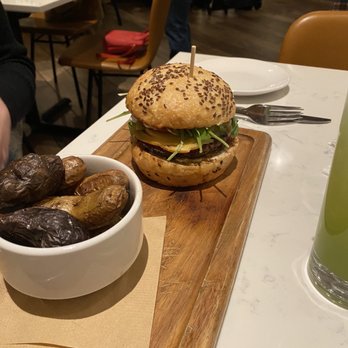SŌW Plated - Wagyu Burger and Fingerling Potatoes - Side - New American Near Me - Upper Arlington, Ohio SŌW Plated - Wagyu Burger and Fingerling Potatoes - Side - New American Near Me - Upper Arlington, Ohio