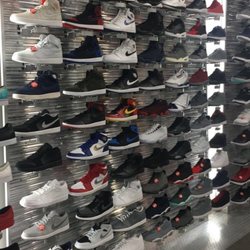 Shoe Palace
