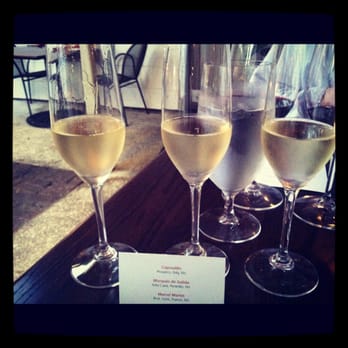Michael's - The flight of bubbles - Seafood Near Me - St. Augustine, Florida