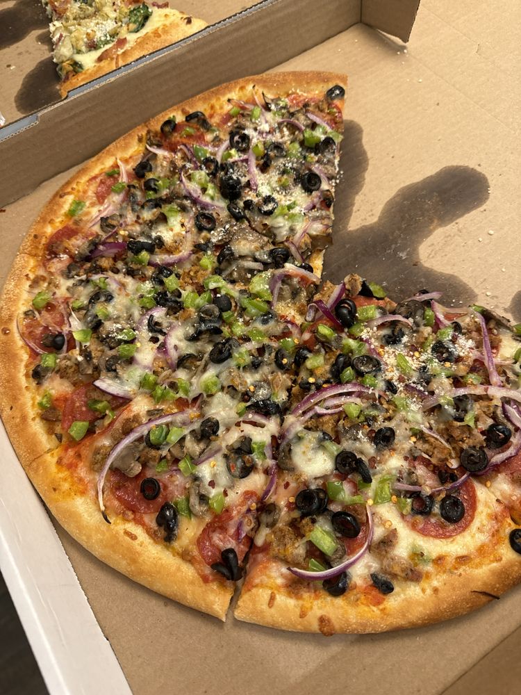 DARK SKY PIE PIZZA Updated September 2024 1615 Grand Ave, Norwood