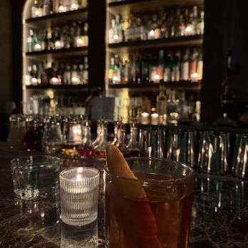 Mae's Room - Old fashioned - Cocktail Bars Near Me - Miami, Florida Mae's Room - Old fashioned - Cocktail Bars Near Me - Miami, Florida