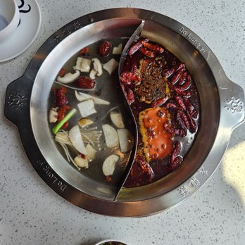 Da Long Yi Hot Pot - Hot Pot Near Me - New York, New York