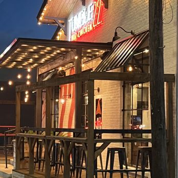 Tumble 22 - Outside - Chicken Shop Near Me - Houston, Texas