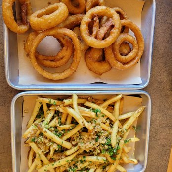 Flippin Burger - Onion rings and garlic fries - Burgers Near Me - San Francisco, California Flippin Burger - Onion rings and garlic fries - Burgers Near Me - San Francisco, California