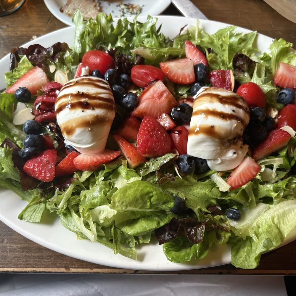 Summer burrata salad Summer burrata salad