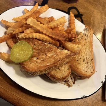 Rongbranch Cafe - Pattie Melt and Fries - American Near Me - Julian, California Rongbranch Cafe - Pattie Melt and Fries - American Near Me - Julian, California
