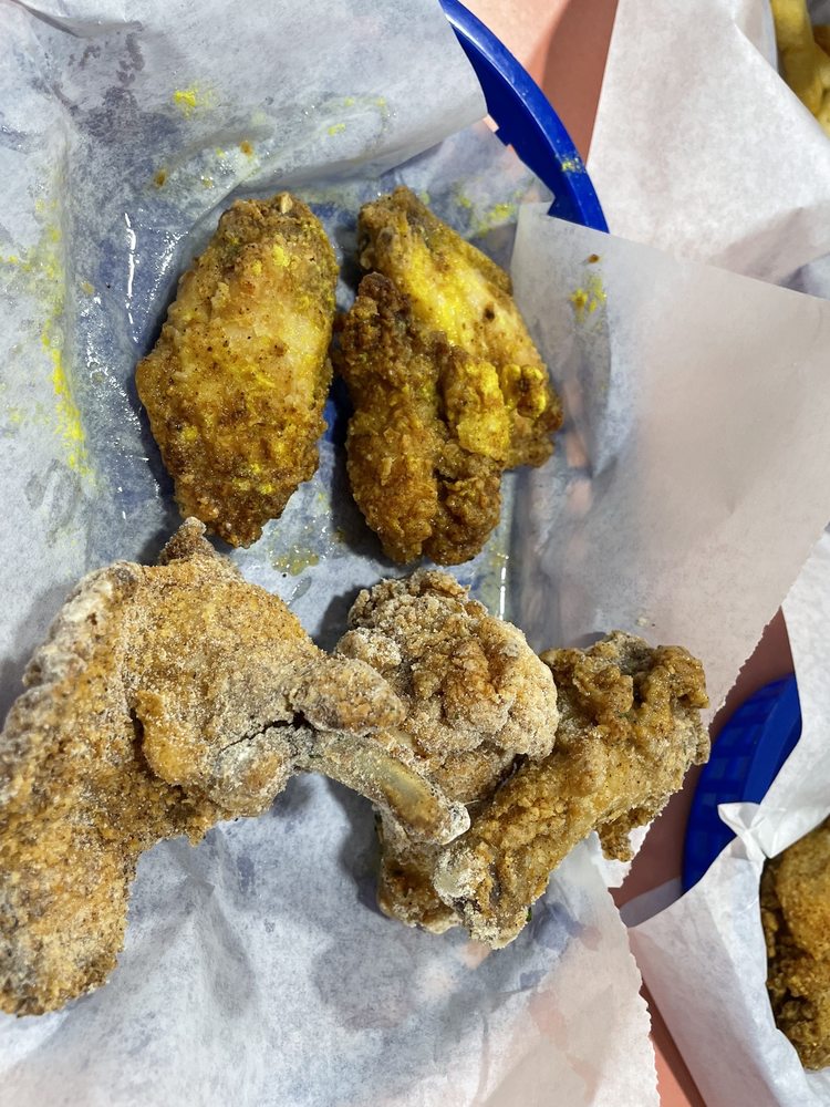 Wangs And Thangs Logo