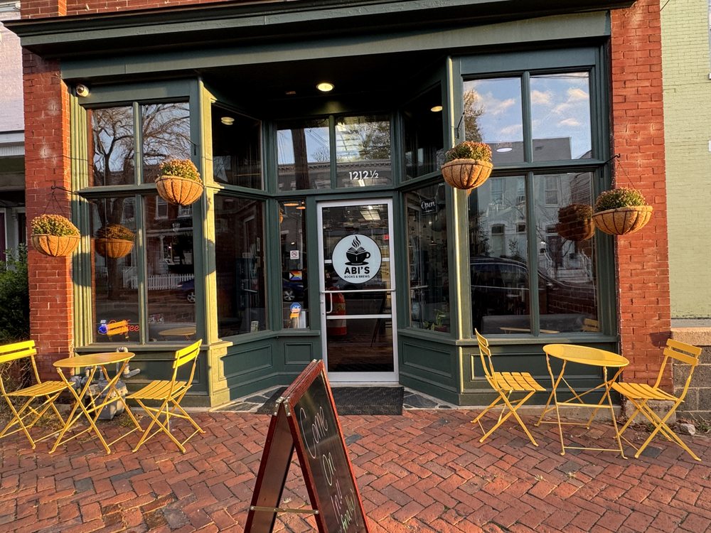 Abi's Books & Brews