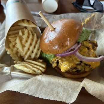 BTW - Burgers Near Me - Tavares, Florida