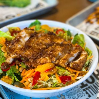 Super Chix - Asian Sesame salad - Chicken Shop Near Me - American Fork, Utah