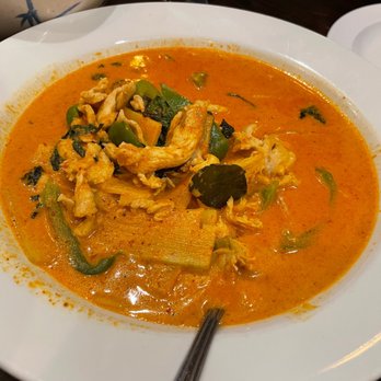 Lucki Thai - Red curry with chicken - Thai Near Me - Las Vegas, Nevada