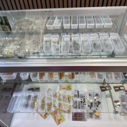 El Estudiante Instrument Repair Shop