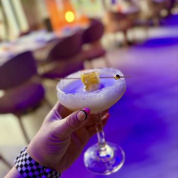 Helena Modern Riviera - Honey comb cocktail - Mediterranean Near Me - Orlando, Florida Helena Modern Riviera - Honey comb cocktail - Mediterranean Near Me - Orlando, Florida