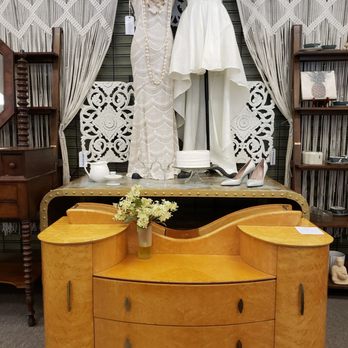 Hospice Foundation & Vna Thrift Store - Such nice surprises. I want it, but I have enough furniture. Sweet shout out to June brides. - Hospice Near Me - Sebastopol, California Hospice Foundation & Vna Thrift Store - Such nice surprises. I want it, but I have enough furniture. Sweet shout out to June brides. - Hospice Near Me - Sebastopol, California