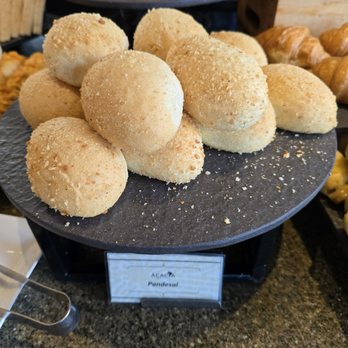 Acacia Hotel - Hotels Near Me - Muntinlupa, NCR
