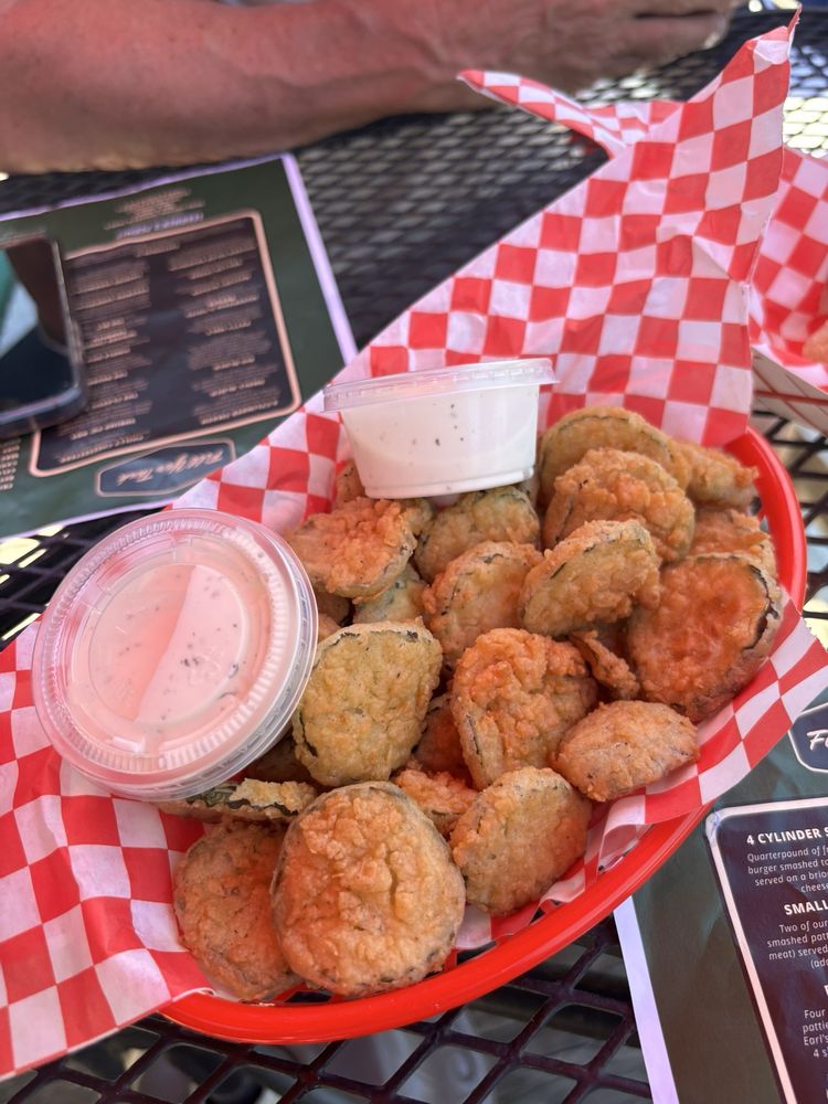 Earl's Grille