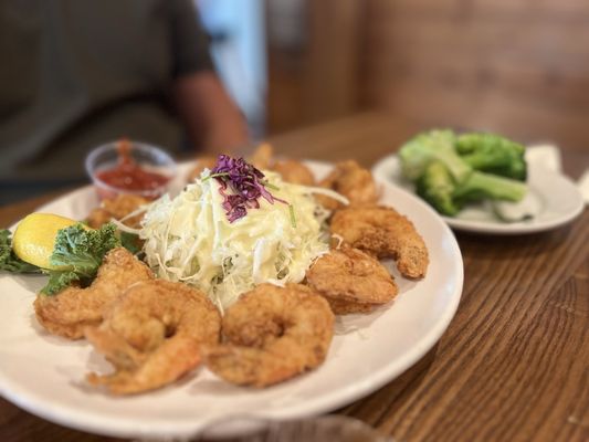 Bubba's Seafood Restaurant and Crabhouse by null