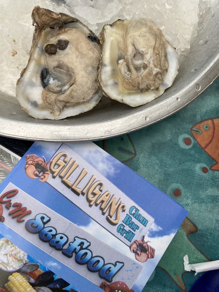 Gilligan's Clam Bar & Grill