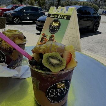 Acai Sun Fit Life - Acai with the works... toppings are no Extra charge - Acai Bowls Near Me - Castaic, California Acai Sun Fit Life - Acai with the works... toppings are no Extra charge - Acai Bowls Near Me - Castaic, California