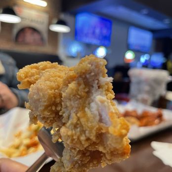 bb.q Chicken Pasadena - Golden Original Boneless - Chicken Wings Near Me - Pasadena, California